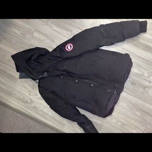 MENS CANADA GOOSE. AUTHENTIC. SIZE M.